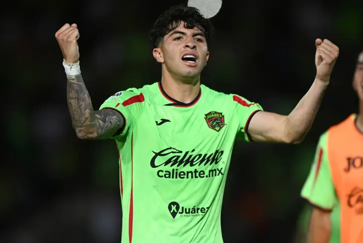 Denzell García es uno de los grandes deseos de la afición de Chivas para el mercado veraniego