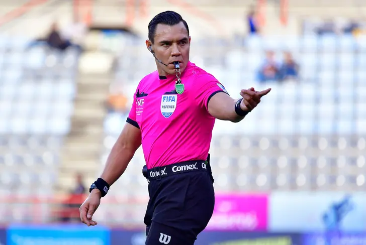 Marco Antonio Ortiz no ha presentado alguna polémica en el Clásico Tapatío