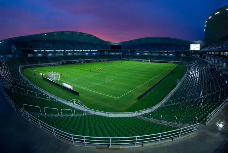Un bello estadio que podría dejar de albergar partidos de fútbol a partir de mayo.