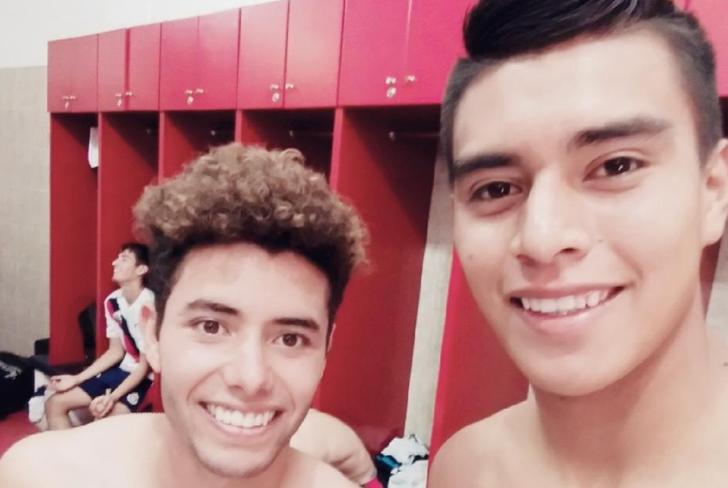 <font style="vertical-align: inherit;"><font style="vertical-align: inherit;"><font style="vertical-align: inherit;"><font style="vertical-align: inherit;">César Huerta a los 15 años en Chivas (Fuente: X) </font></font></font></font>