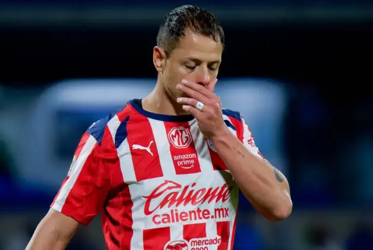 Javier Hernández tuvo un decepcionante regreso en Chivas