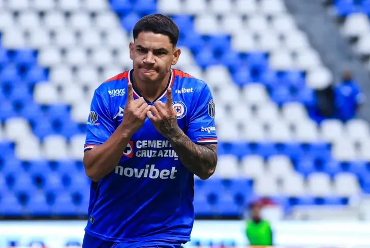 El charrúa es uno de los mejores jugadores que tiene la máquina.