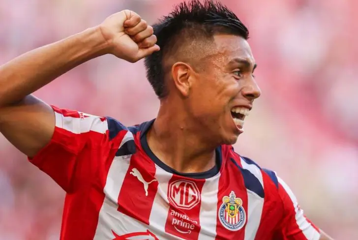 Efraín Álvarez confesó que su sueño era vestir la playera de Chivas