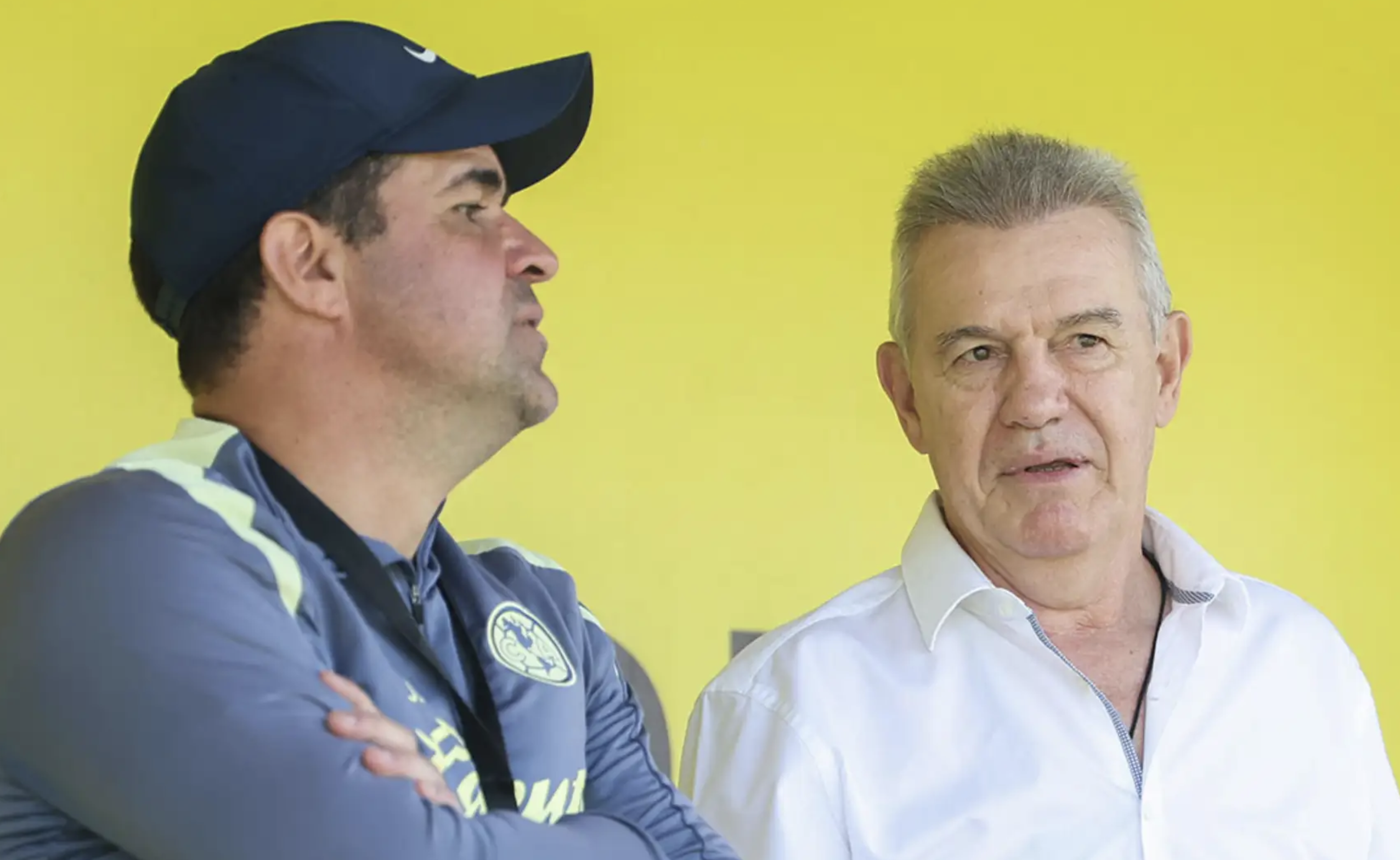 André Jardine y Javier Aguirre (Foto: Goal)