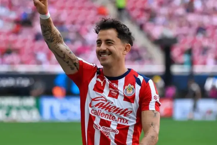 Alan Mozo vuelve a ser protagonista con la afición de Chivas