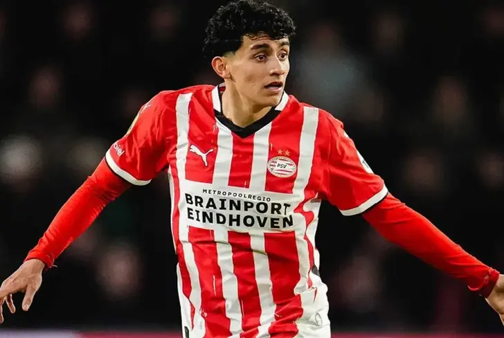 Richard Ledezma contó con un paso importante en PSV Eindhoven