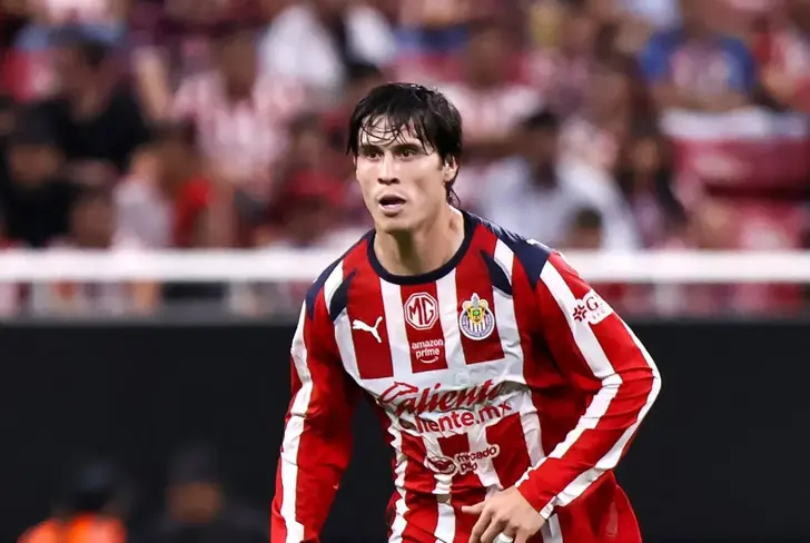 Diego Campillo busca consolidarse en Chivas