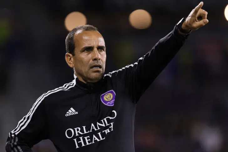 Óscar Pareja dejó al equipo tras perder sus primeros tres encuentros en MLS
