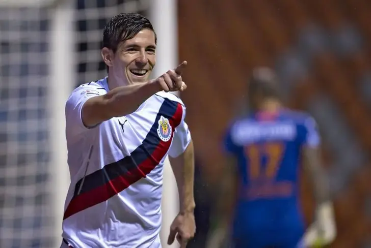 Marco Bueno es otro futbolista que pasó por Chivas y Everton