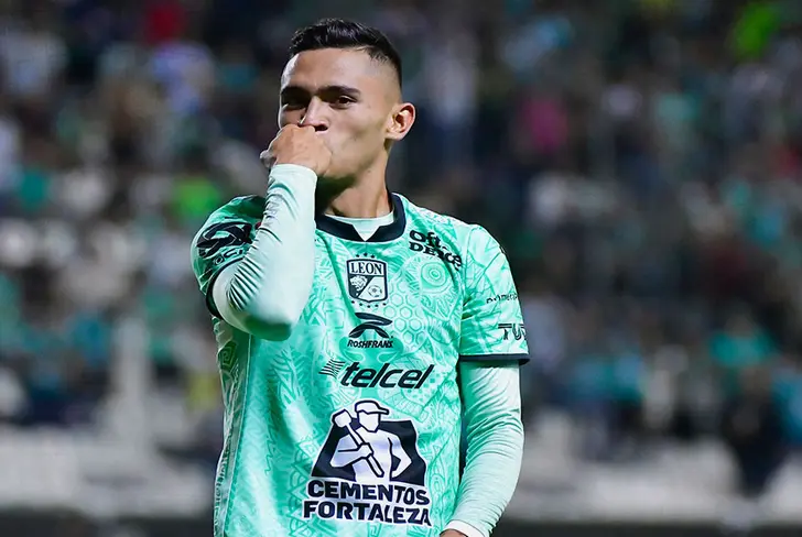 Chivas buscó a Fidel Ambriz cuando era la estrella del Club León