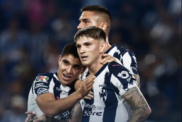 Lucas Orellano se lució con un doblete y una asistencia ante Querétaro