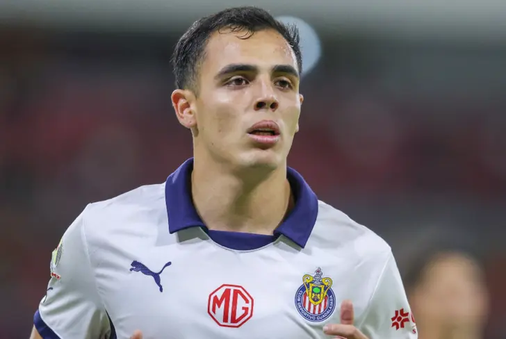 Hugo Camberos será una de las apuestas en Chivas para el Clausura 2026