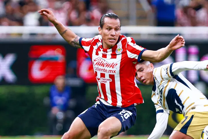 Rubén González no estará disponible en Chivas para el arranque del Clausura 2026