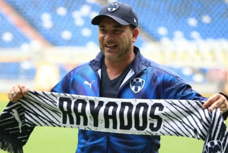 Antonio Mohamed vivió dos etapas como DT Rayados: una del 2015 al 2018 y otra del 2019 al 2020