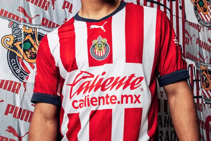 Puma colaboró en el diseño de la indumentaria de Chivas desde junio del 2015