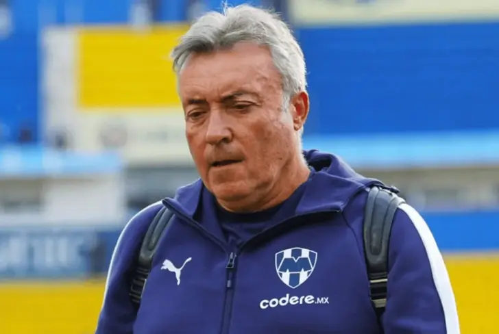 Torrent fue cesado de Rayados tras perder en casa ante Cruz Azul en Liga MX