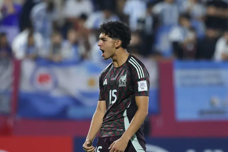 Oscar Pineda teniendo actividad con la Selección Mexicana Sub-17 en el último Mundial.