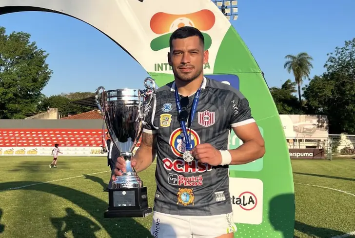 Samudio festeja su título y ascenso con San Lorenzo de Paraguay / FOTO INSTAGRAM