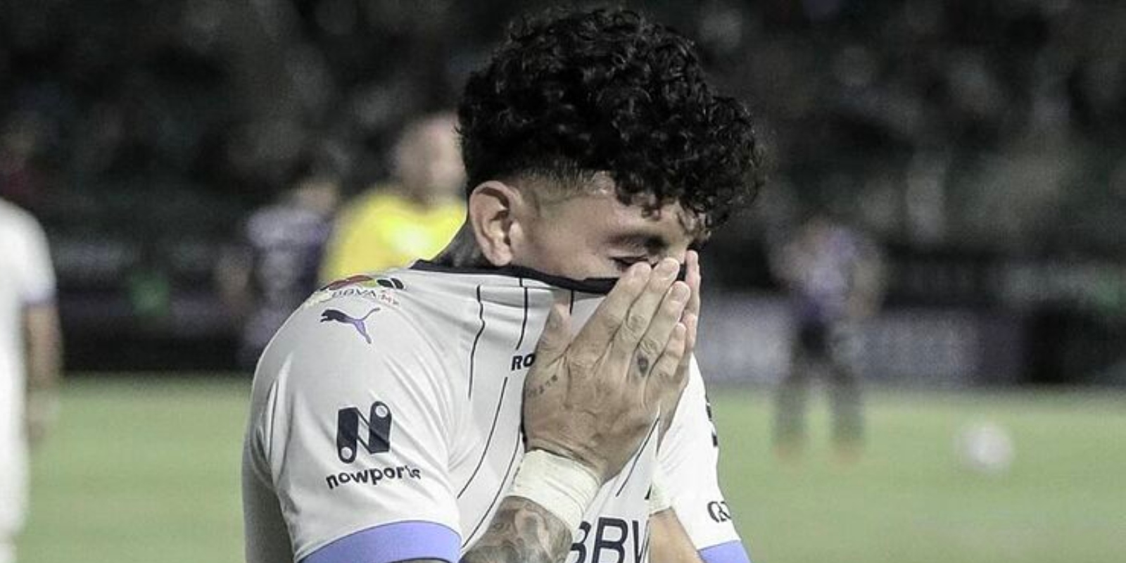 Tras salir de Rayados, revelan el inesperado equipo de Joao Rojas